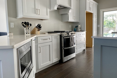 Kitchen Remodel. Two-Tone Cabinets