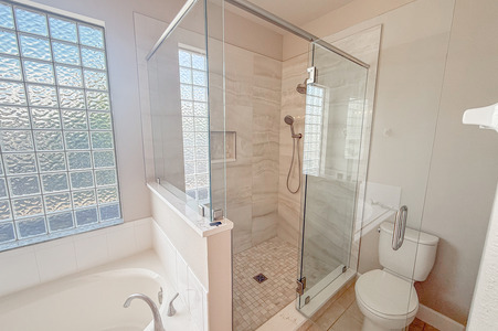 Modern Simplicity: Elegant Bathroom Remodel in Rockledge