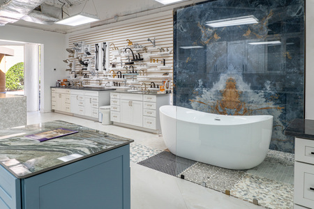 Shower Display & Fixtures