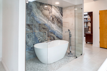 Shower Display & Fixtures