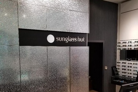 Sunglass Hut Retail Construction